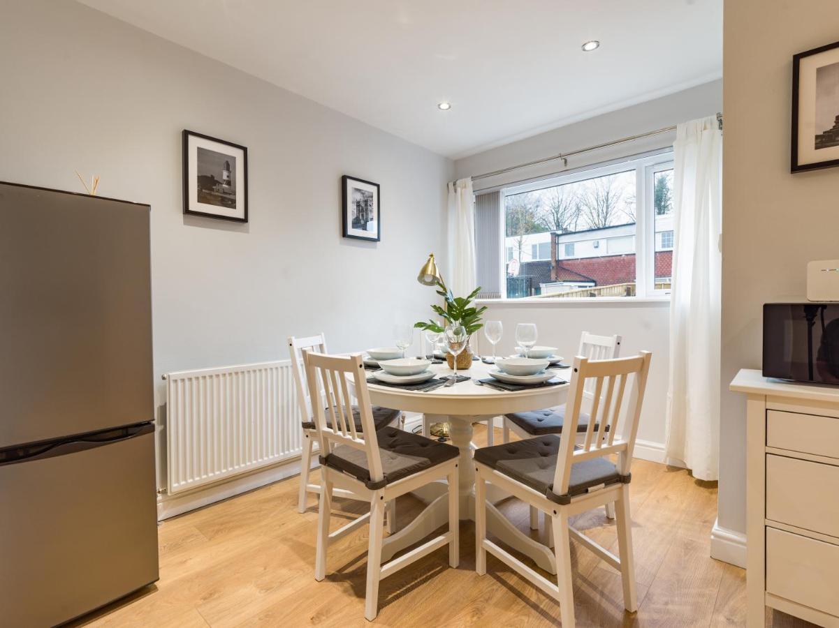 Charming 3-Bed House In Newcastle Upon Tyne Villa Bagian luar foto