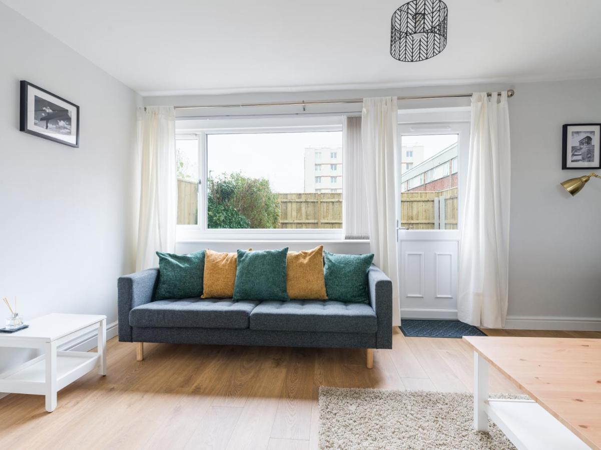 Charming 3-Bed House In Newcastle Upon Tyne Villa Bagian luar foto