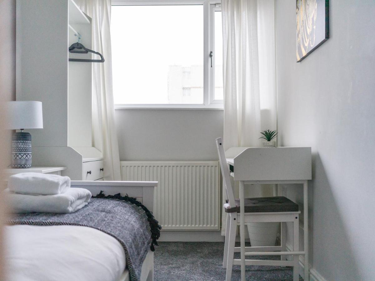 Charming 3-Bed House In Newcastle Upon Tyne Villa Bagian luar foto