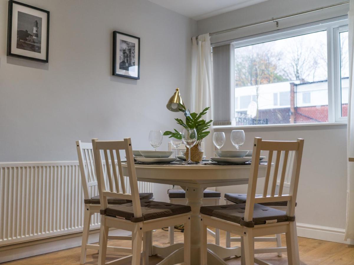 Charming 3-Bed House In Newcastle Upon Tyne Villa Bagian luar foto