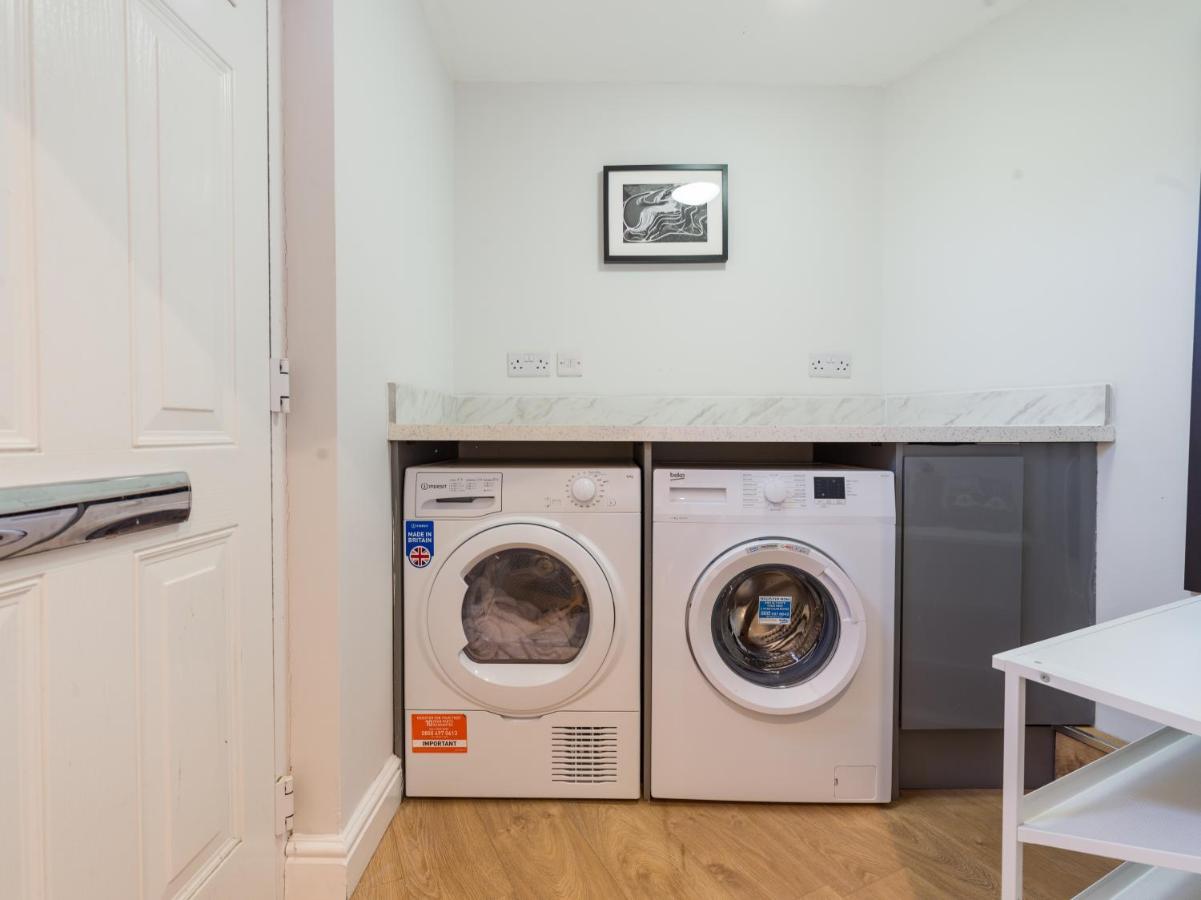 Charming 3-Bed House In Newcastle Upon Tyne Villa Bagian luar foto