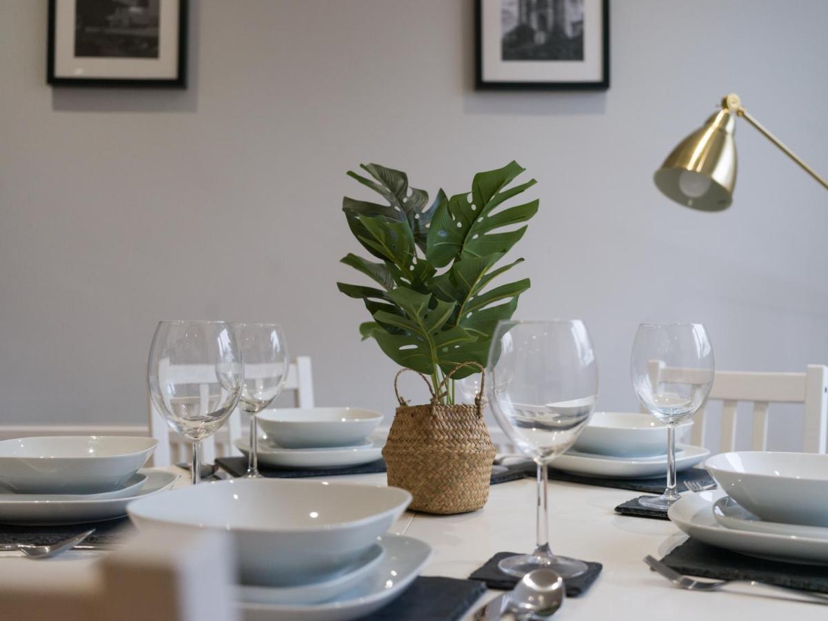 Charming 3-Bed House In Newcastle Upon Tyne Villa Bagian luar foto